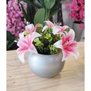 Ver imagem 3 de Arranjo de Mesa Flores de Lírios no Vaso Prateado Vidro