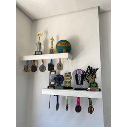 suporte trofeus e medalhas 60 cm c x 20 cm p com suporte branco - 5