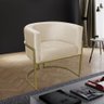 Poltrona para Sala Decorativa Luna Base Ferro Dourado Veludo Bege Visan Estofados - 1