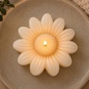 Ver mais imagens de Forma para Flor Margarida em Silicone para Vela, Sabonete, Resina e Gesso