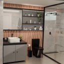 Ver imagem 2 de Lixeira Aço Inox Luz Slim 5,5 Litros com Suporte Papel Higiênico Black Matte Tramontina