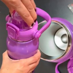 Garrafa Térmica Água Inox Academia Alça Tampa Não Vaza 12hs Quente/frio Copo Térmico Sport Creme - 8