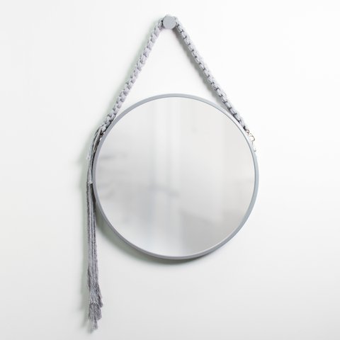 Espelho Decorativo Adnet Cinza Alça Macramê Cinza 50cm Redondo Cinza/Cinza, 50 cm
