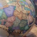 Ver imagem 5 de Globo Terrestre Retrô Bege Base de Madeira 30cm Vintage