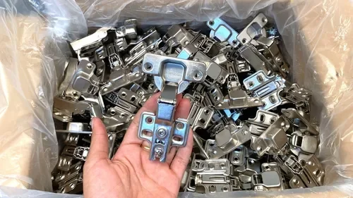 Dobradiça Bigfer Com Amortecimento Alta (Curva) Calço Slide On (Removível) (Caixa C/200) - 11