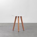 Ver imagem 1 de Mesa Lateral Nuvem Amêndoa e Branco - 46cmx51cm Abra Casa