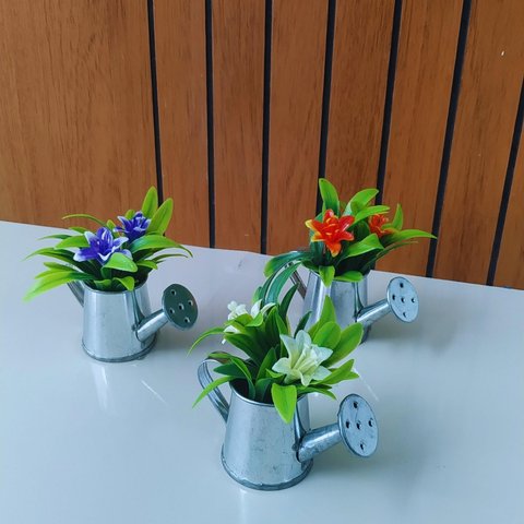 Mini Regador de Alumínio Prateado
