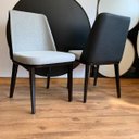 Ver imagem 3 de Conjunto Mesa de Jantar Cone 110 cm Tampo Cimento Texturizado Base Preta com 4 Cadeiras Londres Pers