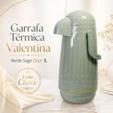 Ver imagem 4 de Garrafa Térmica Valentina 1L Verde Sage com Pressão e Detalhes Dourados