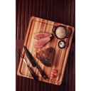 Ver imagem 3 de Tábua Com Empunhadura e Sulco Churrasco Tramontina em Madeira Teca FSC com Acabamento em Óleo Minera