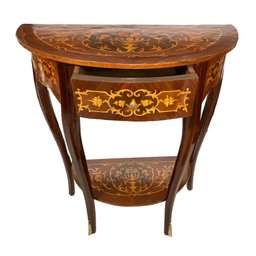 Mesa Auxiliar Meia Lua 74x60x30cm - Clássica com Toque de Requinte para Seu Lar - Refina Seu Ambient - 3