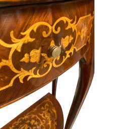 Mesa Auxiliar Meia Lua 74x60x30cm - Clássica com Toque de Requinte para Seu Lar - Refina Seu Ambient - 8