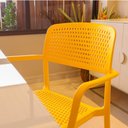 Ver imagem 2 de Jogo 4 Cadeiras Tramontina em Plástico Resistente Empilhável com Braços Amarelo Serena
