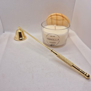 Abafador Apagador de de Pavio de Vela e Vela Aromática 90gr:dourado