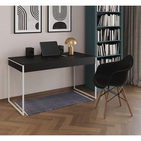 Escrivaninha Estilo Industrial Malta Preta 137x53cm Ferro Branco com 1 Poltrona Preta Ea Marrom
