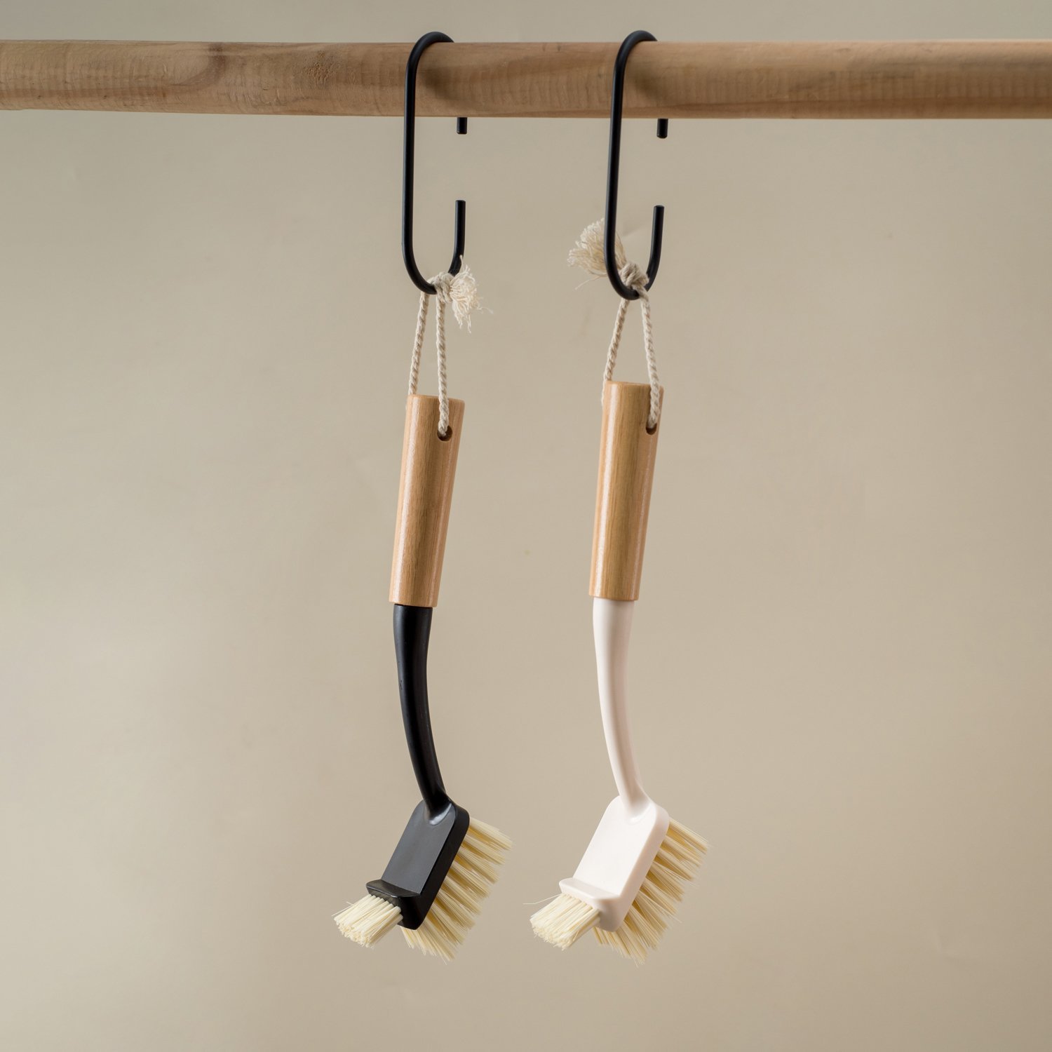 Escova de limpeza duo com cabo de bambu - Oikos - 6