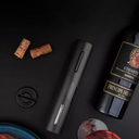 Ver imagem 1 de Abridor de Vinho Elétrico a Pilhas Premium Preto
