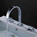 Ver imagem 1 de Torneira Misturador Lavabo Banheiro Duplo Comando Prateada
