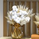 Ver imagem 1 de Arranjo de Flores de Algodão e Trigo Seco no Vaso Trouxinha Âmbar de Cristal 40cm | Beleza Atemporal