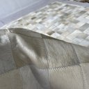 Ver imagem 4 de Tapete de Couro Bege Claro 2,00x2,50 com Bordas Peça 10x10cm