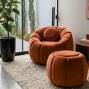 Ver imagem 1 de Kit Poltrona Decorativa c/Puff e Almofada Concha Veludo Terracota - Montanaris Decor