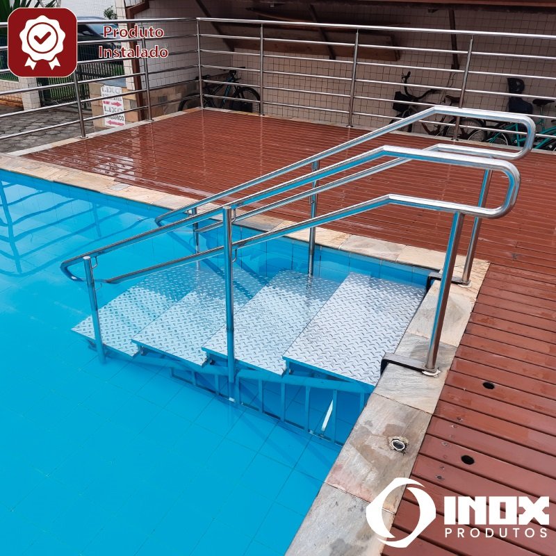 Escada Inox Acessível para Piscina Facility - Inox 304 (4 Degr.) de 80 a 90 Cm de Profundidade - 7
