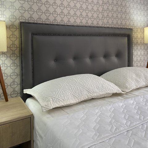 Cabeceira Cama Casal Veneza 05 Diamond 2 com Tachas Corano Cinza 120 Rbl