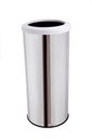 Ver imagem 1 de Lixeira Grande Inox Aro Esmaltado 50 Litros Cesto De Lixo - Branco