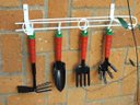 Ver imagem 3 de Jardim Vertical - Suporte de Parede Branco para Vasos com Ganchos Ferroflor | Decore e Organize!