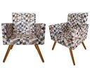 Ver imagem 1 de Kit 2 Poltronas Decorativa Bia Suede Triângulo Bege Pés Madeira Ms Decor