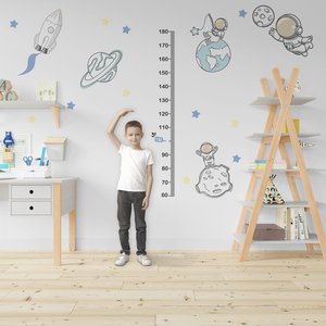 Régua do Crescimento Infantil Astronauta no Espaço