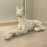 Escultura Cachorro em Poliresina Off White 36x20cm - 2