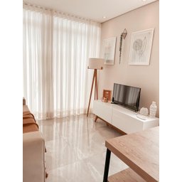 Luminária Coluna de Piso Chão Áustria em Madeira com Cupula Algodão Cru Decorativa para Sala Quarto - 4