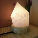 Ver imagem 1 de Luminária Ponta Quartzo Rosa - Base Madeira Clara - Bivolt