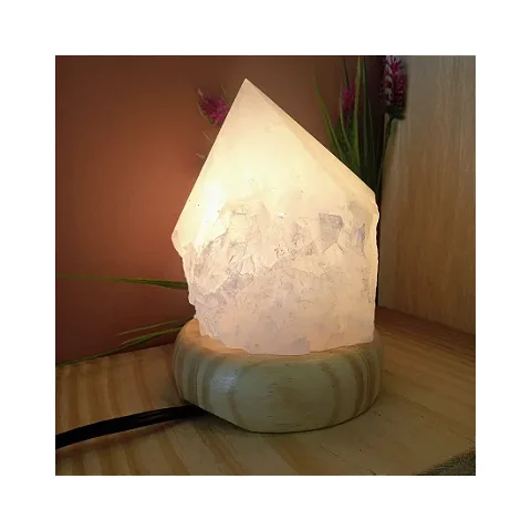 Luminária Ponta Quartzo Rosa - Base Madeira Clara - Bivolt