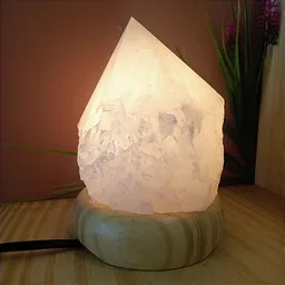 Luminária Ponta Quartzo Rosa - Base Madeira Clara - Bivolt - 3