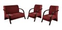 Ver imagem 1 de Conjunto Sevilha Namoradeira + 2 Poltronas Decorativa Braço De Madeira Recepção Sala - Suede Bordô