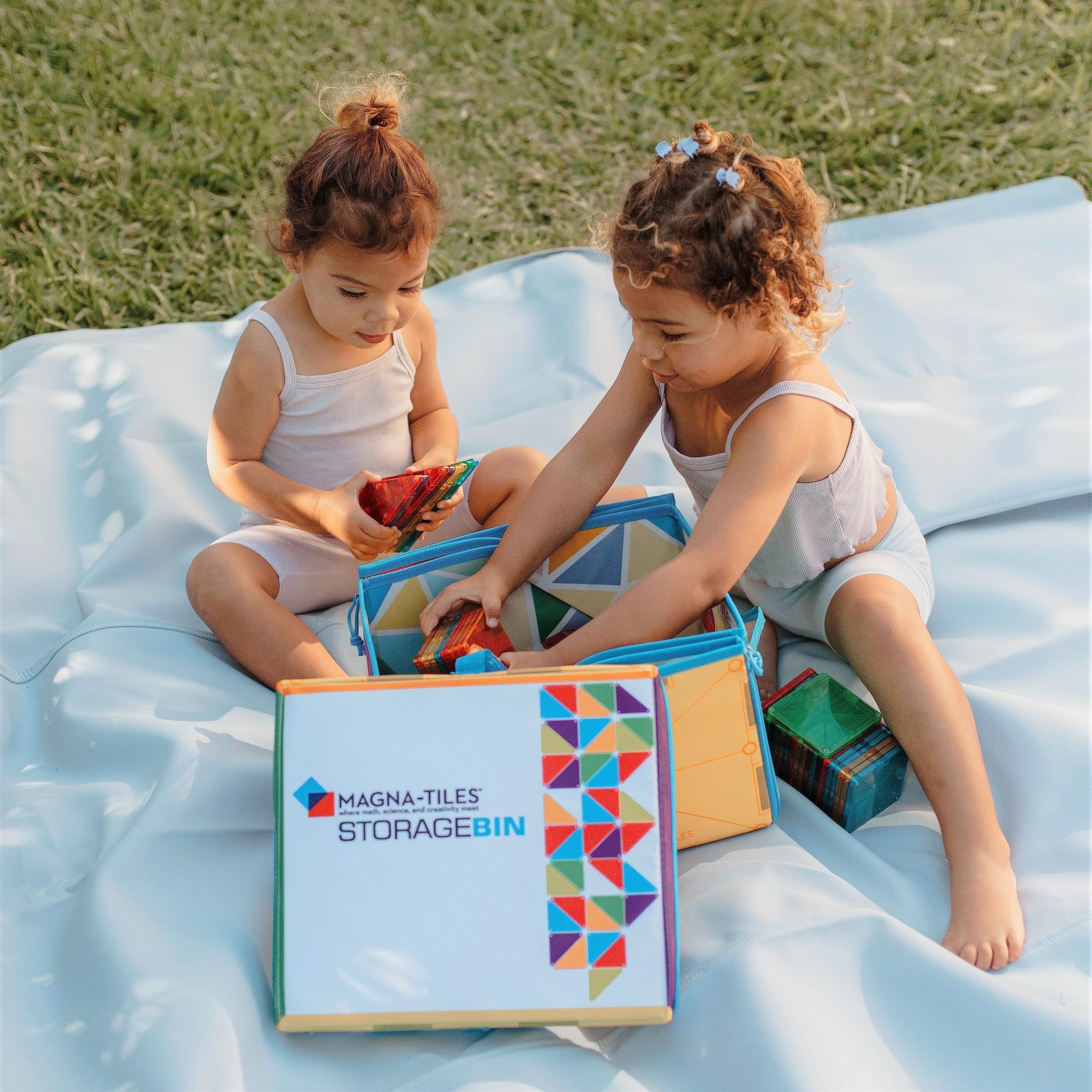 Caixa e Tapete Magna-tiles para Armazenamento e Brincar - 2