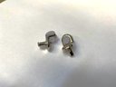 Ver mais imagens de Suporte De Prateleira De Vidro Com Ventosa e Pino Fixador Niquelado (Kit com 50 Unidades)