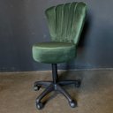 Ver imagem 2 de Cadeira Mocho Pétala Veludo Verde - In9 Decor