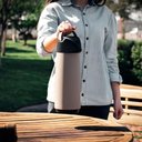 Ver imagem 3 de Garrafa Térmica Tramontina Exata em Plástico Bege com Ampola de Vidro 1,8 L