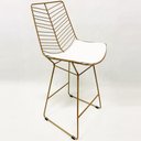 Ver imagem 1 de Banqueta Alta para Cozinha Bertoia Retrô cor Dourado fosco assento branco - Poltronas do Sul