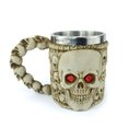 Ver mais imagens de Caneca Caveira Olho Vermelho Alça 400ml Copo Metal e Resina