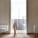 Ver mais imagens de Vaso de Chão Grande Califórnia Marrom Petra para Sala de Jantar 61x20 Cm