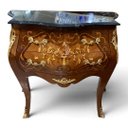 Ver imagem 1 de Cômoda Clássica Marchetada com 2 Gavetas e Tampo em Mármore 77x85x46cm