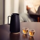 Ver imagem 5 de Bule Térmico Exata Tramontina 500ml Garrafa de Café Chá Preto e Bege Pequena