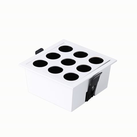 Spot de Embutir Powerus 24° 18w 3000k Irc90 Branco Fundo Preto