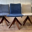 Ver imagem 4 de Cadeira de Jantar Giratória Imbuia Buenos Aires - Azul Marinho PSG