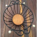 Ver imagem 2 de Cesto de frutas redondo de ferro e madeira fruteira de mesa super resistente para cozinhas e áreas g