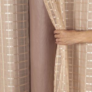 Cortina Blackout PVC com Tecido Voil Xadrez 2,80 m x 2,30 m - Avelã
